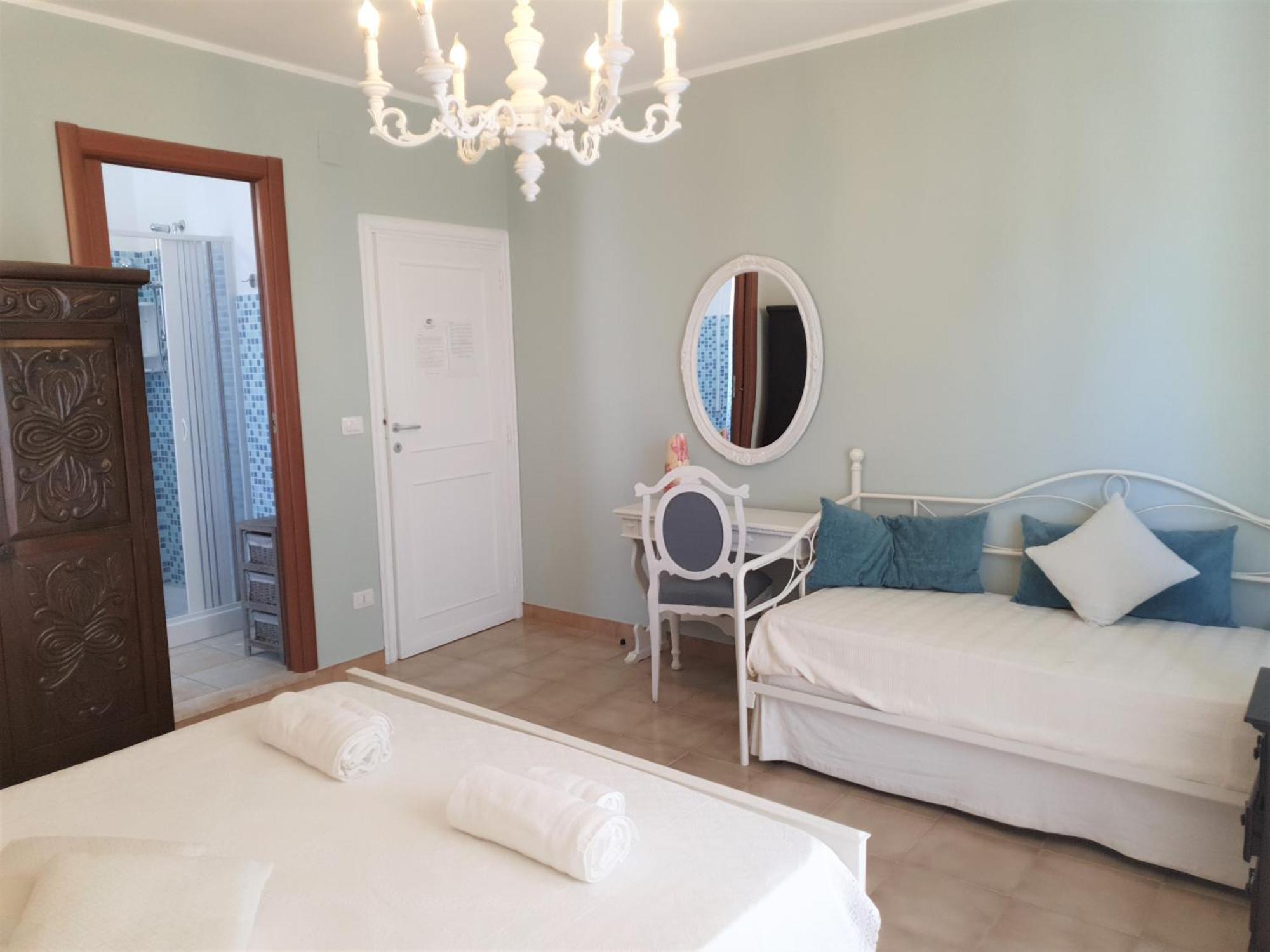 Blue Dolphin Guest House Alghero Exterior photo