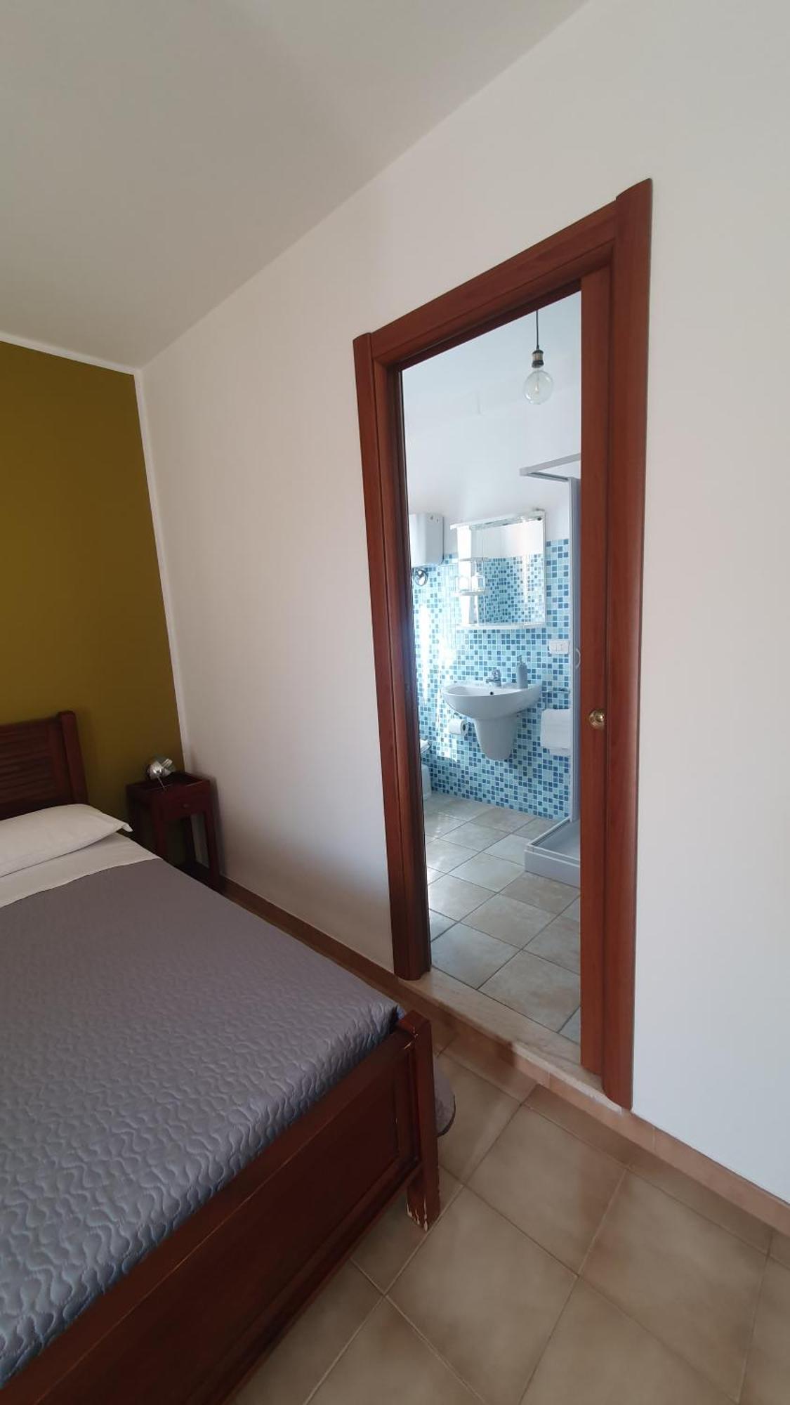 Blue Dolphin Guest House Alghero Exterior photo